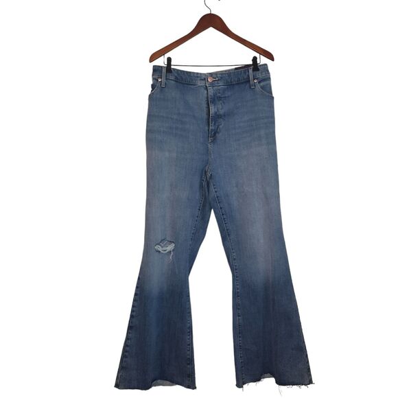 Ava & Viv High-Rise Flare Jeans Light‎ Wash Women's Plus Size 28 - Picture 2 of 9